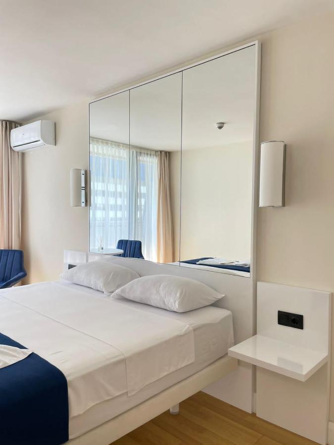 Orbi City Batumi Aparthotel Dış mekan fotoğraf