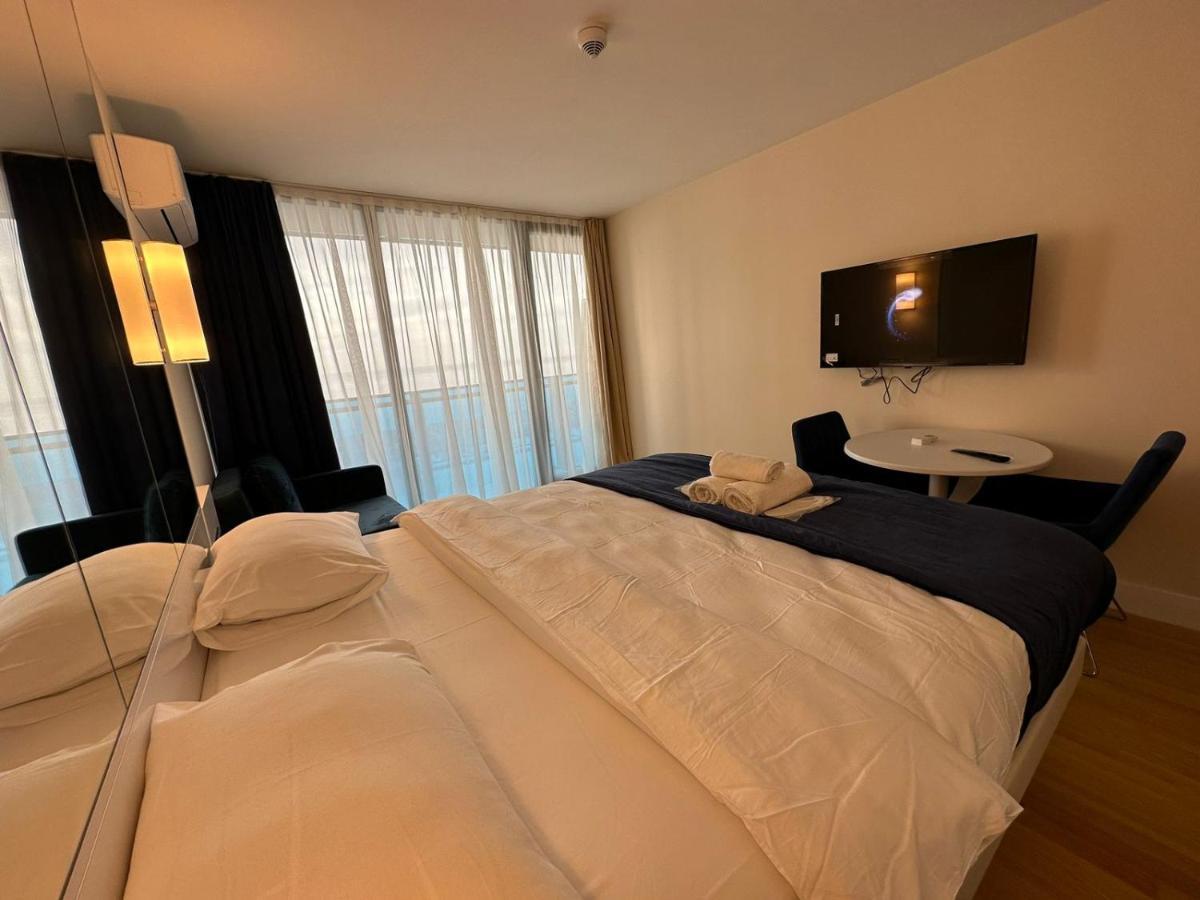 Orbi City Batumi Aparthotel Dış mekan fotoğraf