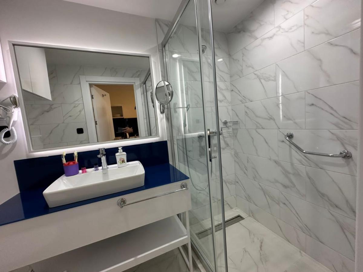 Orbi City Batumi Aparthotel Dış mekan fotoğraf